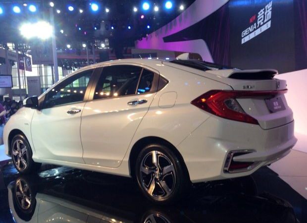 邵陽東風(fēng)本田Gienia競?cè)穑▋蓭缛鸢妫┦装l(fā)，10月18日上市