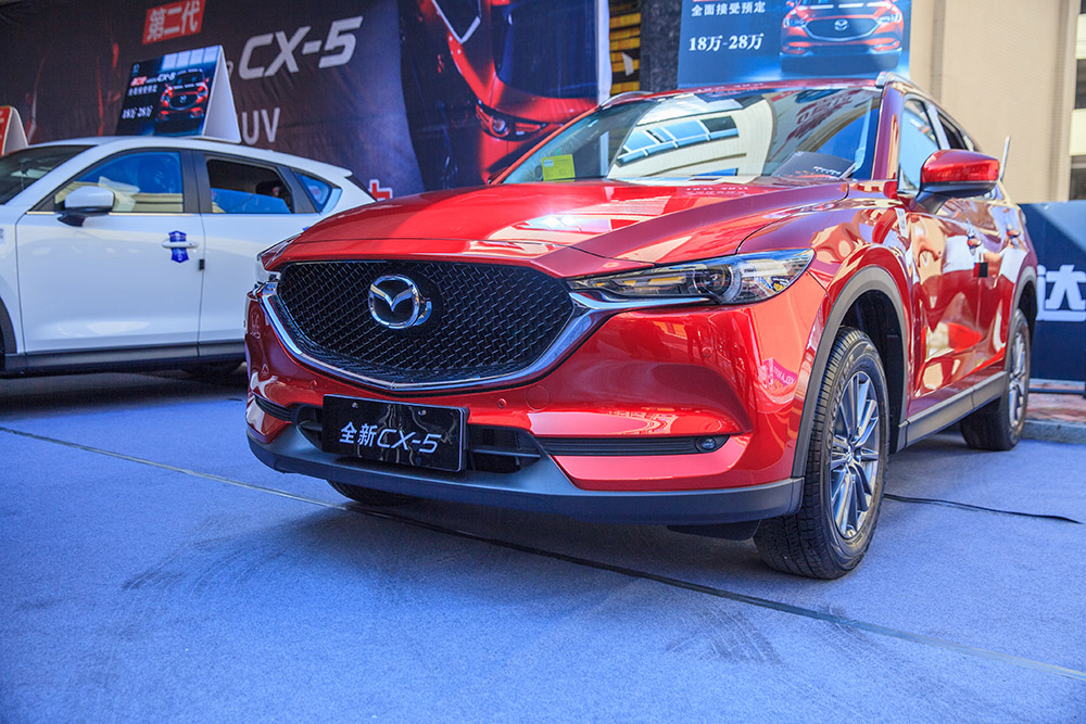 【車展第一天】遇到那個TA，放棄蘋果8......