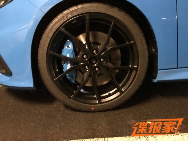 2018日內瓦車展探館：?？怂筊S限量版