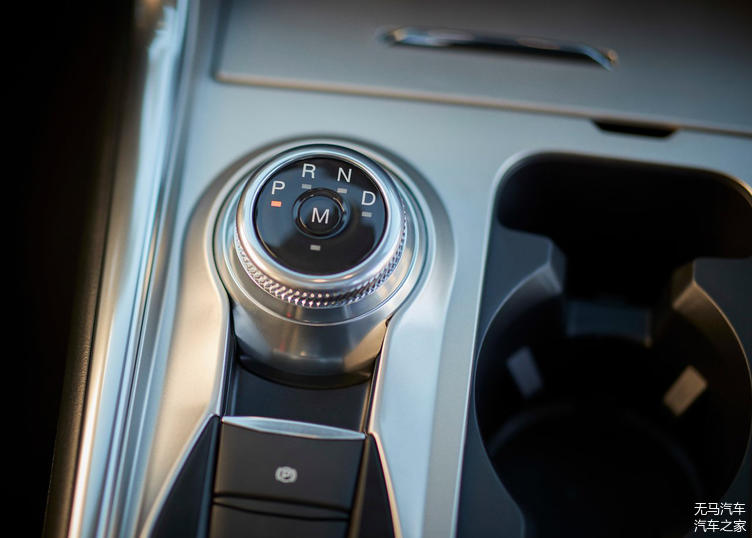 全新一代福特探險(xiǎn)者官圖發(fā)布！依舊是大家的硬派之選！