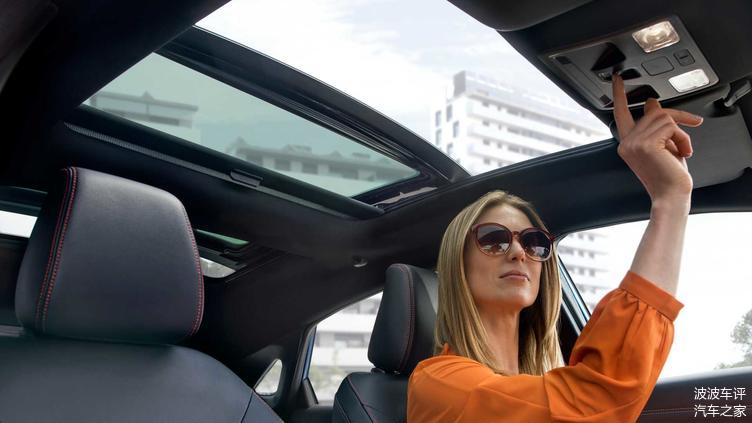 福特發(fā)布PUMA小型SUV官圖，歐式風(fēng)格，造型很有柔和感