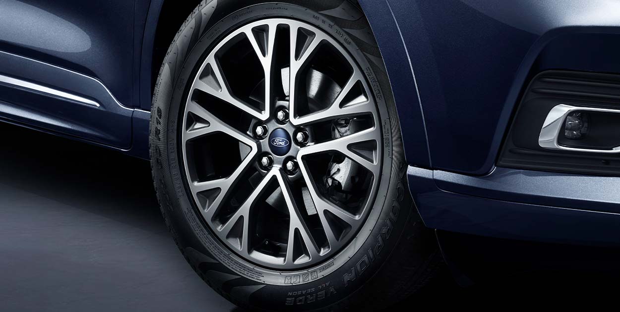 邵陽(yáng)長(zhǎng)安福特銳際ESCAPE - 四驅(qū)先鋒SUV，勁勢(shì)登場(chǎng)