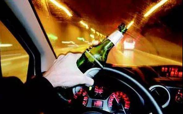 真的假的？最新交規(guī)：酒后躺車內(nèi)休息也算酒駕？