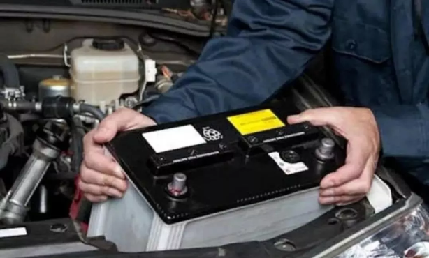 汽車電瓶壞了，可能是這幾種因素造成！