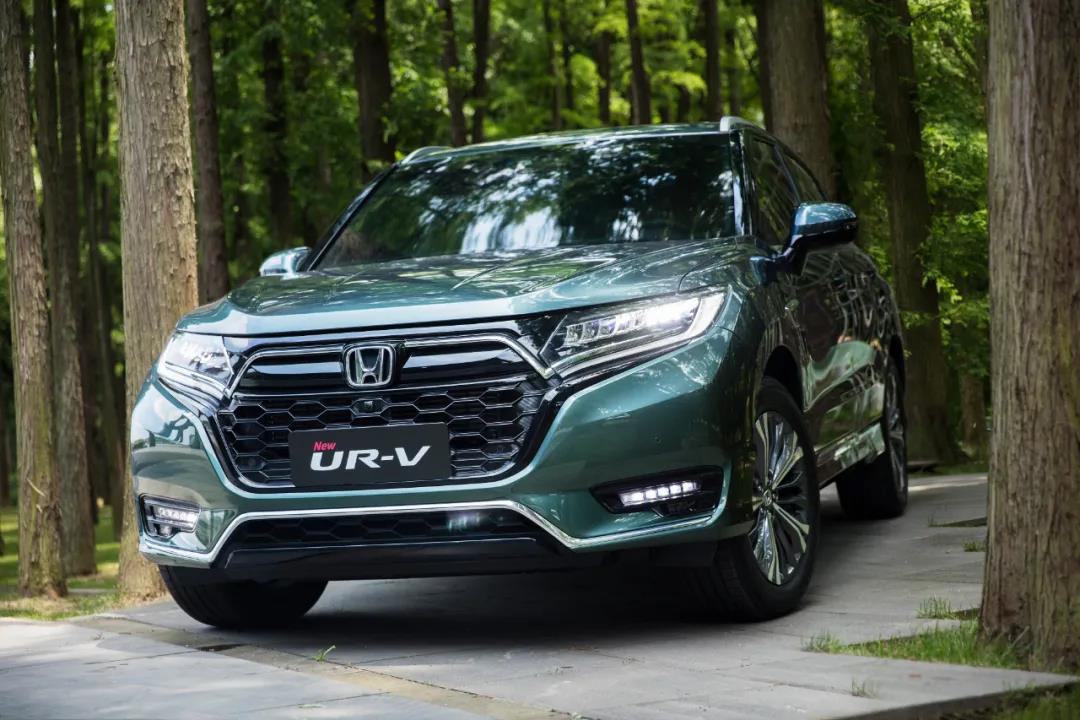 品鑒山水江城，尊享不凡旅程