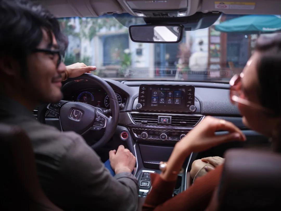 媒體視角 | 那些追求美好生活的新精英為何都選了INSPIRE銳·混動(dòng)？