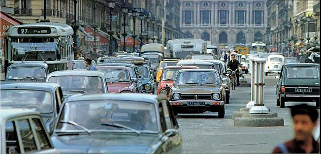 媒體說思域丨越較勁，越成功，CIVIC詮釋何為技術(shù)狂人本色