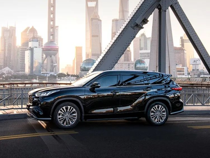 品人間百味，說百味人生，看“饞宗大師”沈宏非的蟹語人生